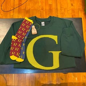 CLOSET CLOSING 4/28❗️ George Weasley Sweatshirt Bundle